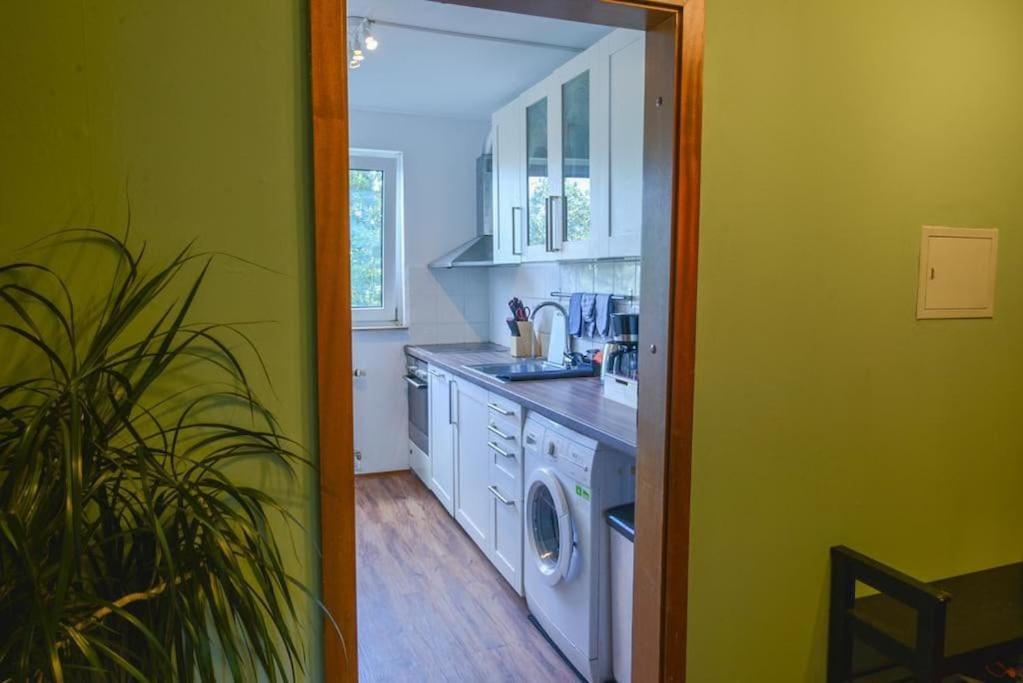 Comfortable 3 Room Apartment, Ideal For Messe Fair Hannover Exterior foto